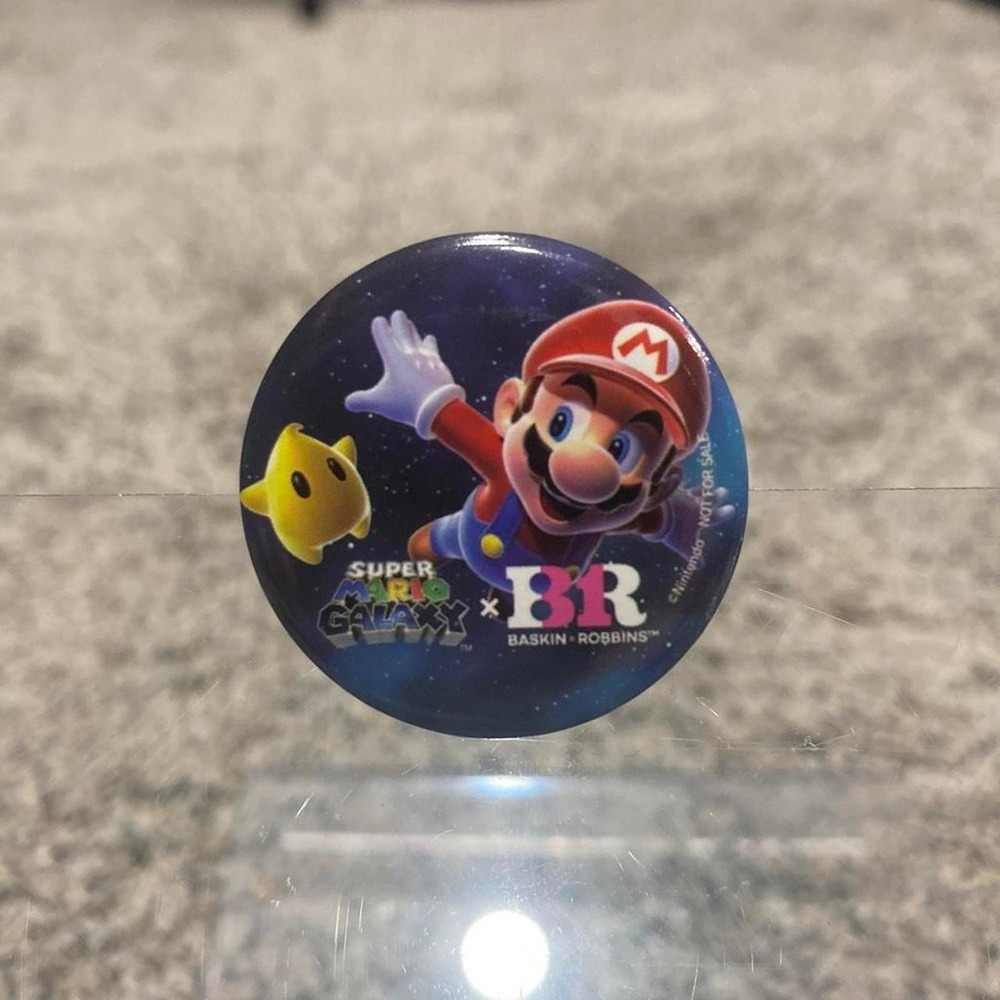 Nintendo Super Mario Galaxy x Baskin Robbins Pin Clip Button Blue Multi NWOT